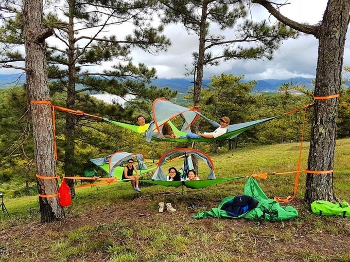 Bốn đồi cỏ cho người mê cắm trại từ bắc vào nam