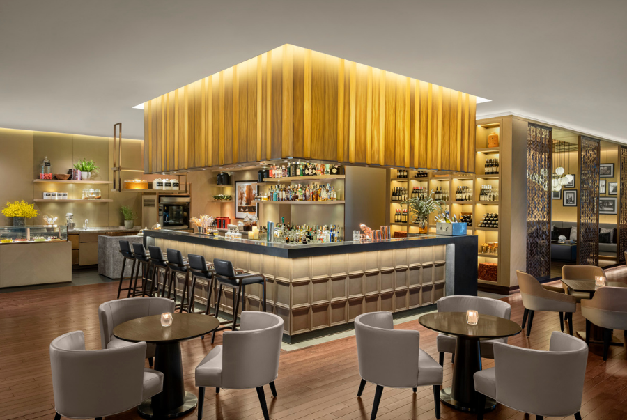 Không gian thưởng thức rượu vang tại Whisper Bar & Lounge. Ảnh: New World Sài Gòn